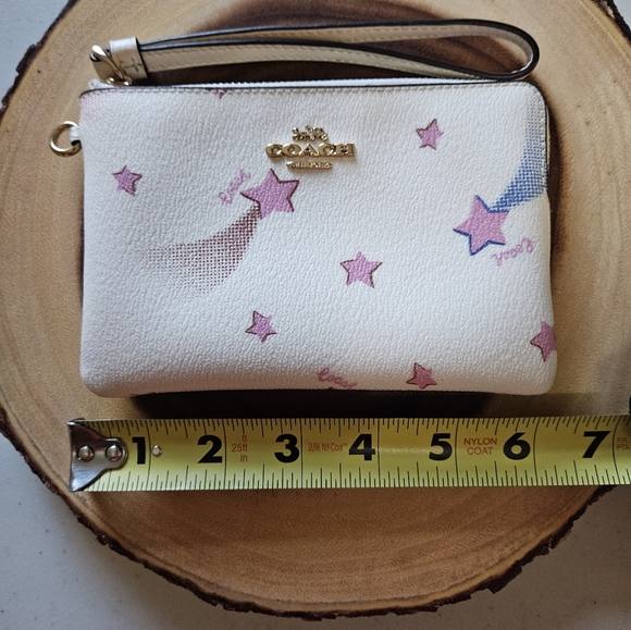 COACH Corner Zip Wristlet Disco Star Print - Picture 5 of 6